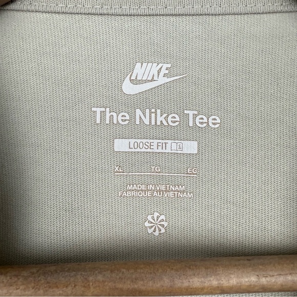 Nike | Men’s XL “Water. Fire. Earth.” Graphic Loose Fit Cropped Tee - Picture 9 of 9